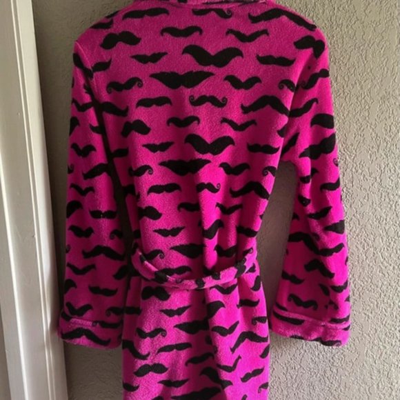 Mustache Bathrobe - Picture 2 of 3